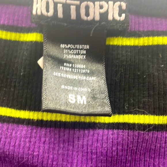hot topic- small- green, black, purple - Picture 3 of 3